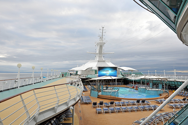 There was a jogging track on one of the upper decks