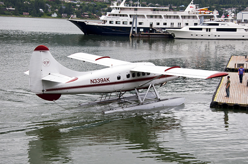 Seaplane coming in for a landing