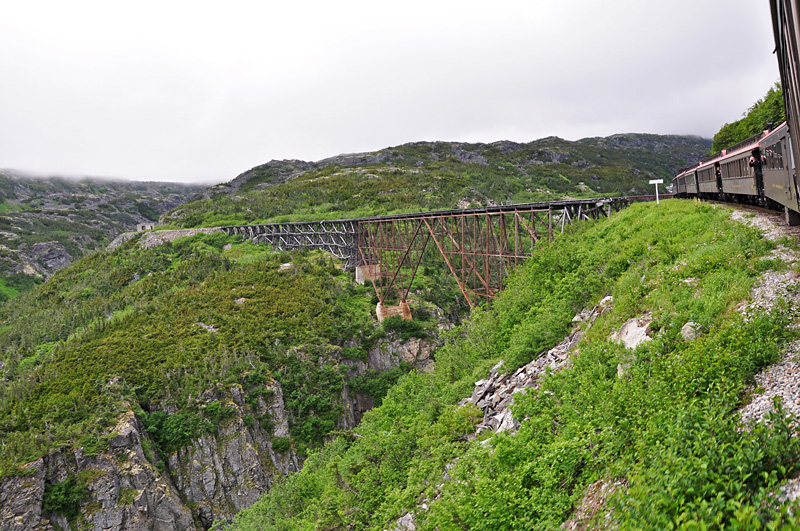 Crossing the railway trellis-3