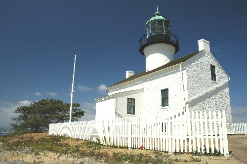 Cabarillo_NM_lighthouse.jpg
