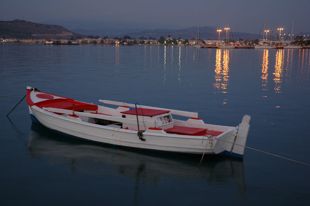 Boats_on_the_water_5.jpg