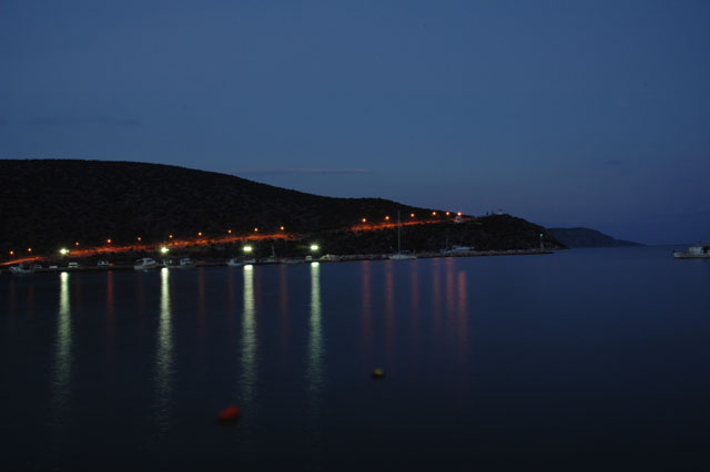 Coastal_road_in_the_evening_jpg.jpg