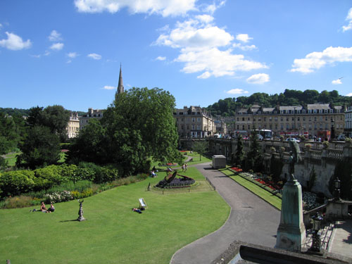 Garden_area_in_Bath.jpg