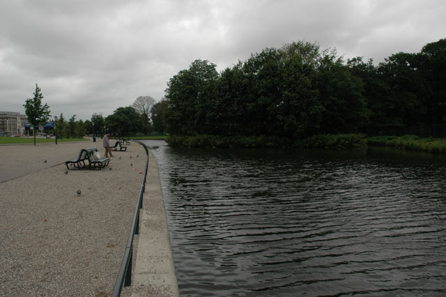 A_nice_park_in_The_Hague.jpg