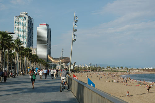 Beach_walkway.jpg