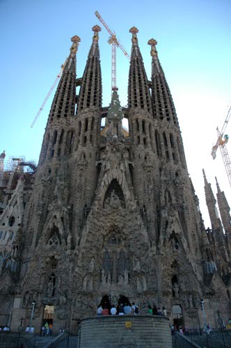 Sagrada_Famlia.jpg