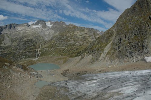 Looking_down_the_glacier_2.jpg