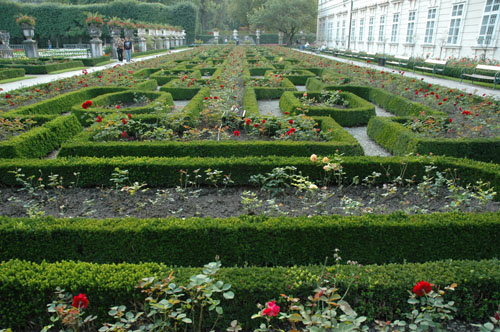 Mirabell_gardens.jpg