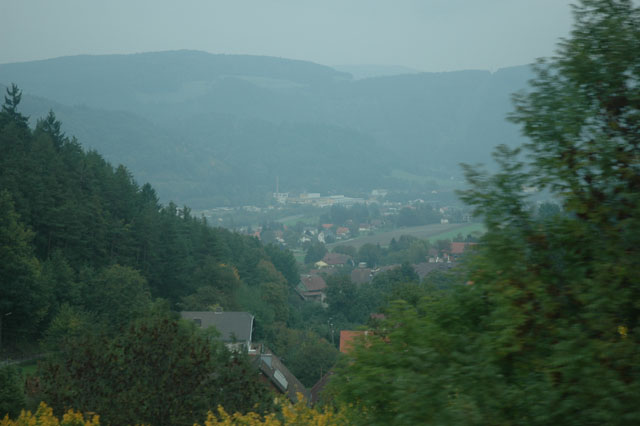 The_scenic_train_ride_through_Austria.jpg