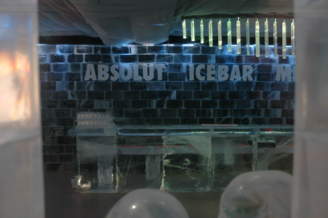 Inside_the_icebar.jpg