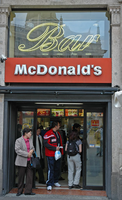 Mcdonalds_Bar.jpg