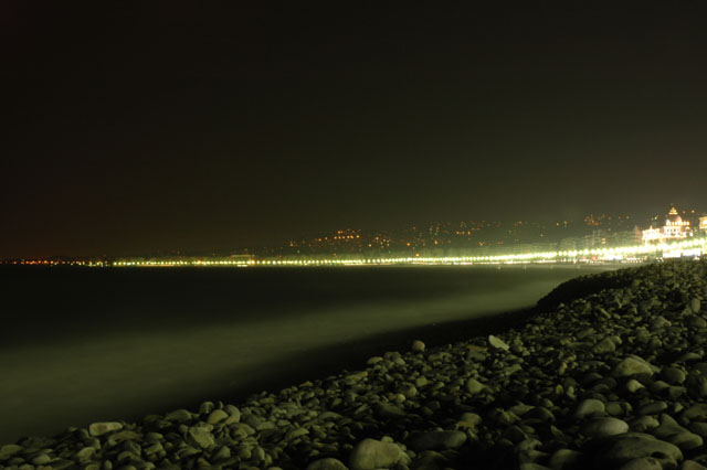 The_beach_at_night_2.jpg