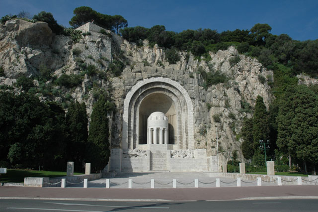 WWII_monument.jpg