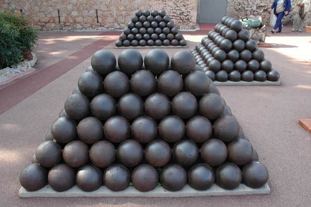 Cannonballs_2.jpg