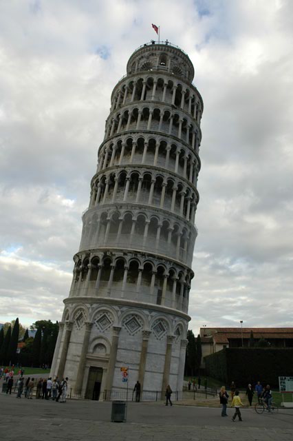 Centered_tower_2.jpg