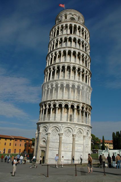 Charlotte_looks_at_the_map_in_front_of_the_tower.jpg