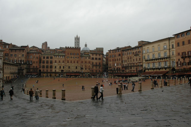 Piazza_del_Campo_2.jpg