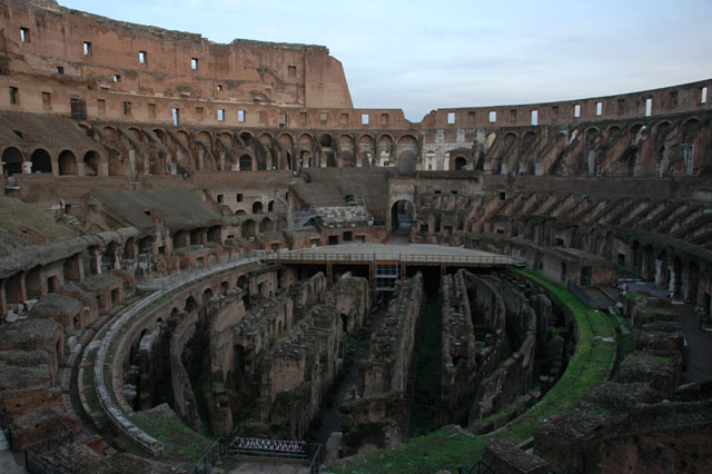 Inside_the_Coliseum3.jpg