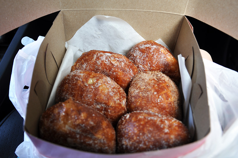 Malasada doughnuts.jpg