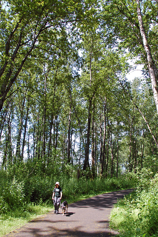 Charlotte and Mulder hiking in Kelly Point Park.jpg