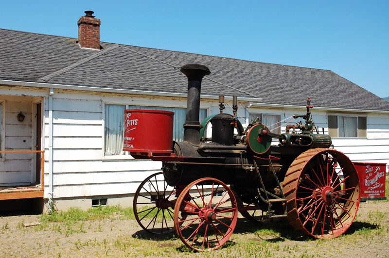 More farm equipment.jpg