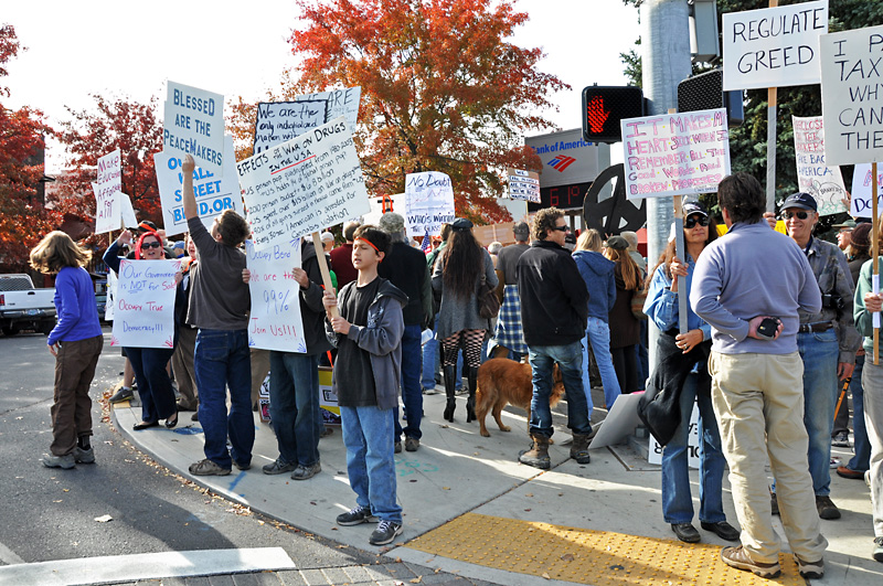 Occupy protesters on Wall Street in Bend OR.jpg