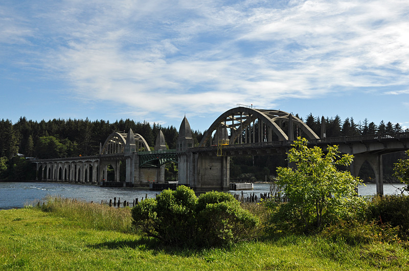 Bridge over Siuslaw River3.jpg