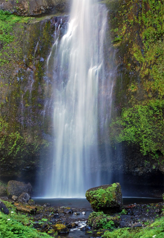 Upper Multnomah Falls.jpg