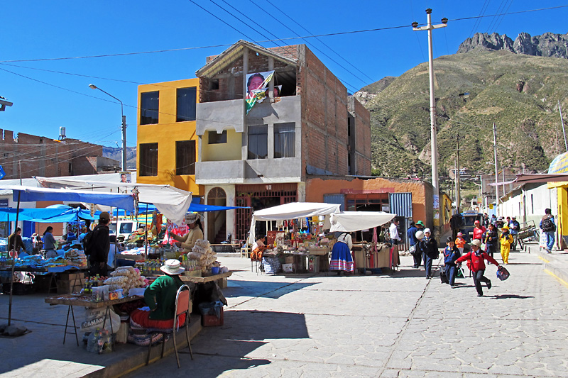 Chivay market