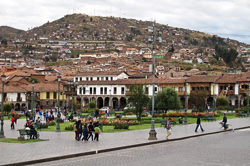 Chillin in the Plaza De Armas2