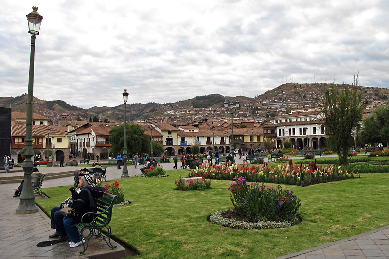 Chillin in the Plaza De Armas3