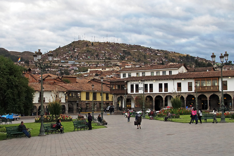 Chillin in the Plaza De Armas4