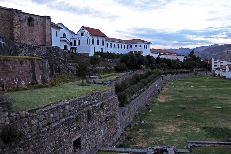 The always thoughtful Spanish built Santa Catalina right on top of the Acllawasi Inca Ruins