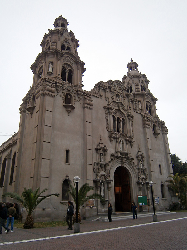 Chruch on the plaza.jpg