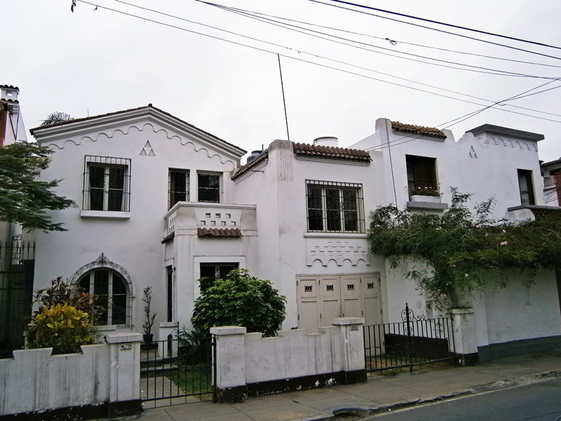 Spanish style homes.jpg