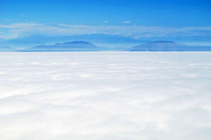 The cloud ceiling over Lima west of the Andes.jpg