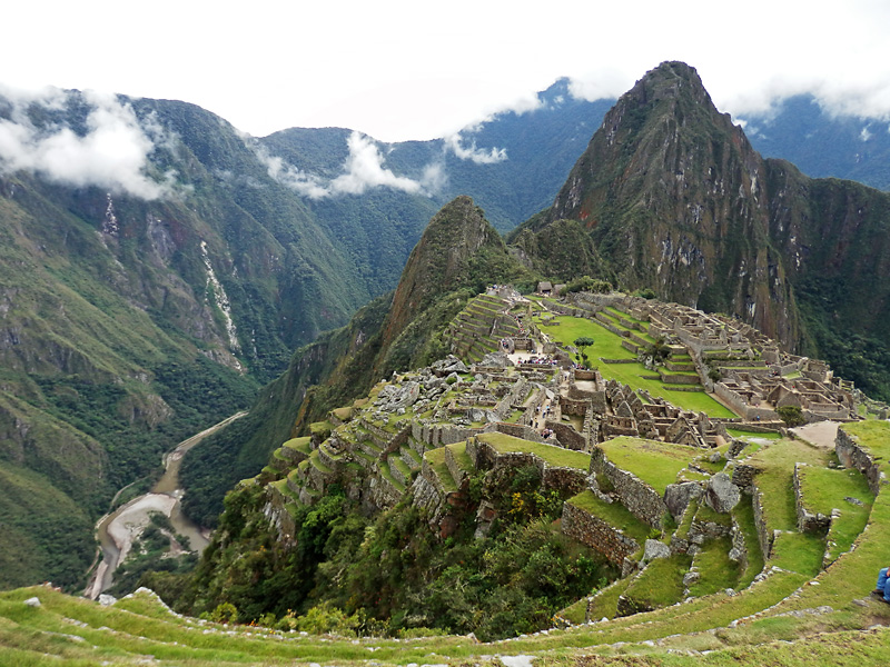 A nice pic Brian took of Machu Picchu and the inca terraces.jpg