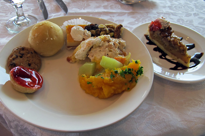 Dessert at Miraflores Locks.jpg