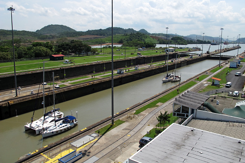 The water dropping inside the locks.jpg