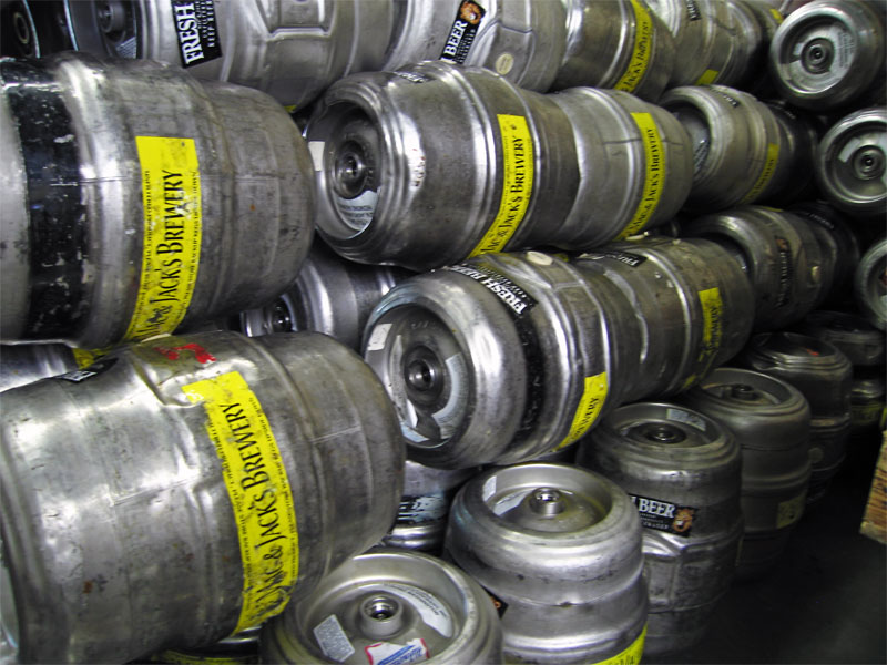 Mac-and-Jacks-Kegs.jpg