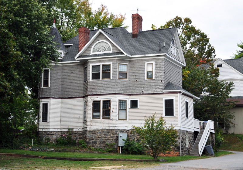 Old house near downtown Asheville.jpg