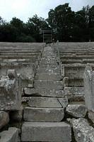 Charlotte_sitting_at_the_top_of_the_steps.jpg