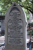 Gravestone_of_Pissaro.jpg