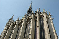 The_Ste_Chapelle_built_in_1200_s.jpg