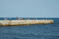 Fishing_on_the_pier.jpg