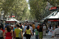 Les_Rambles_crowds.jpg