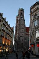 Frauenkirche_church_again.jpg