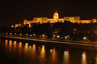 Parliment_by_night.jpg