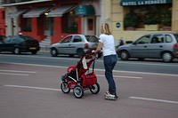 Rollerblading_mama.jpg