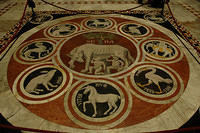 Floor_design_in_the_duomo.jpg